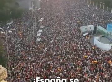 Miles se concentran en España en apoyo a Ceuta